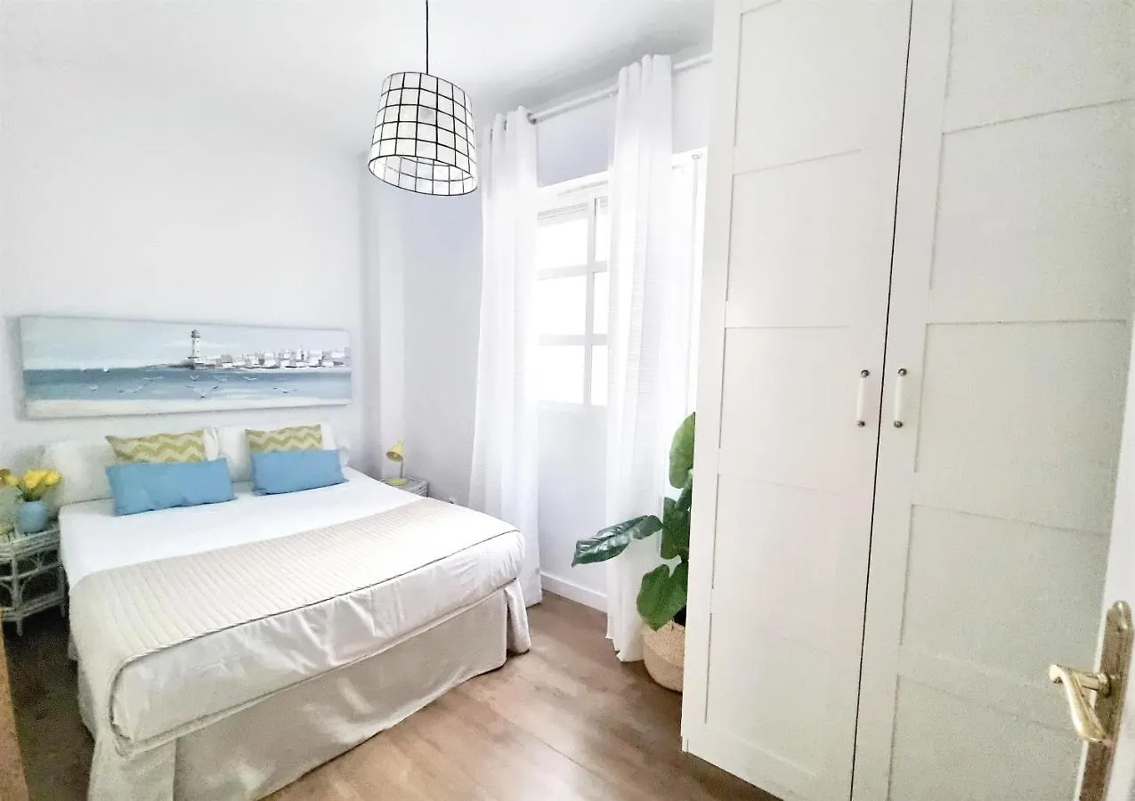 Historical Center Apartment Malaga Parking And Smart Tv
