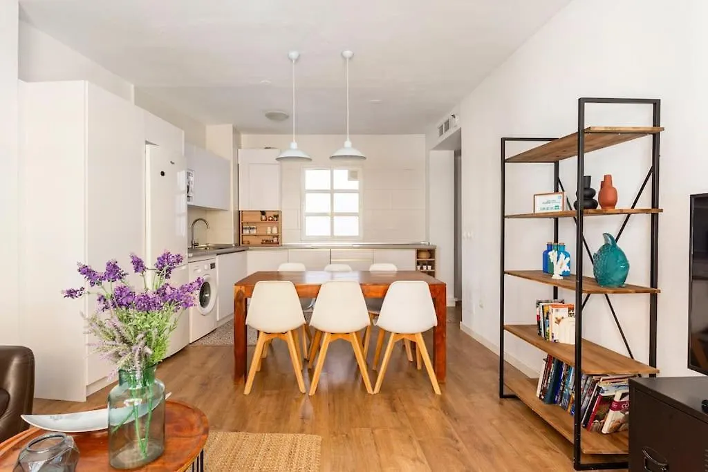 Historical Center Apartment Malaga Parking And Smart Tv Spain